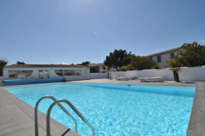 Location dans résidence avec piscine à 50m de la plage